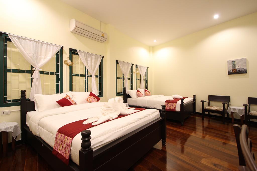 Srisomboon Hostel Trang Εξωτερικό φωτογραφία
