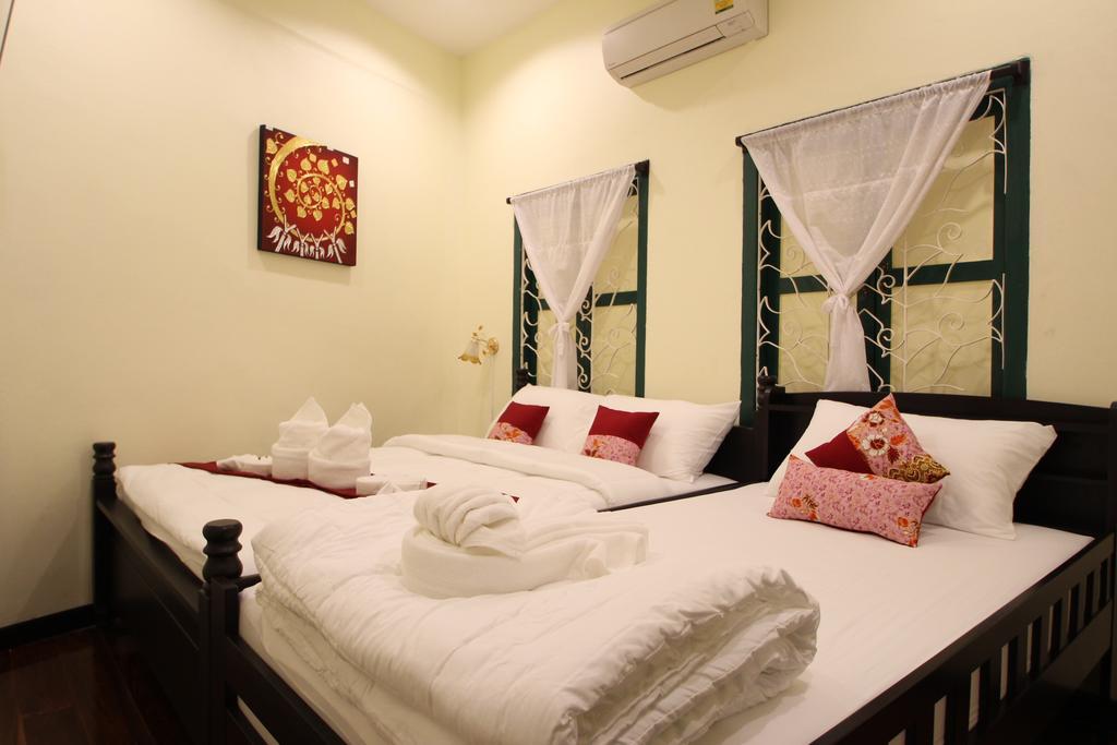 Srisomboon Hostel Trang Εξωτερικό φωτογραφία
