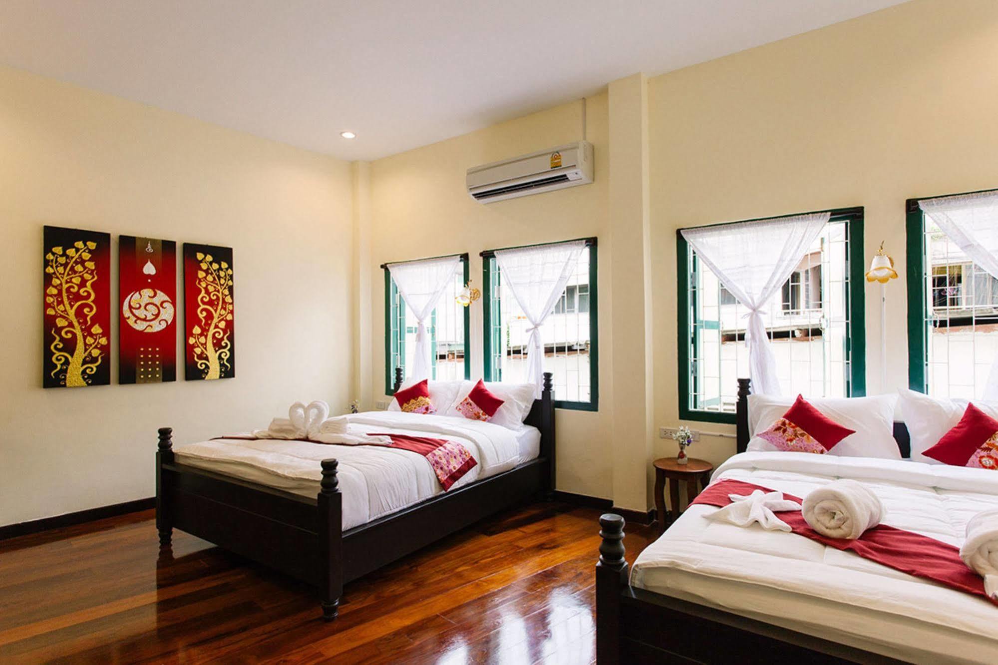 Srisomboon Hostel Trang Εξωτερικό φωτογραφία