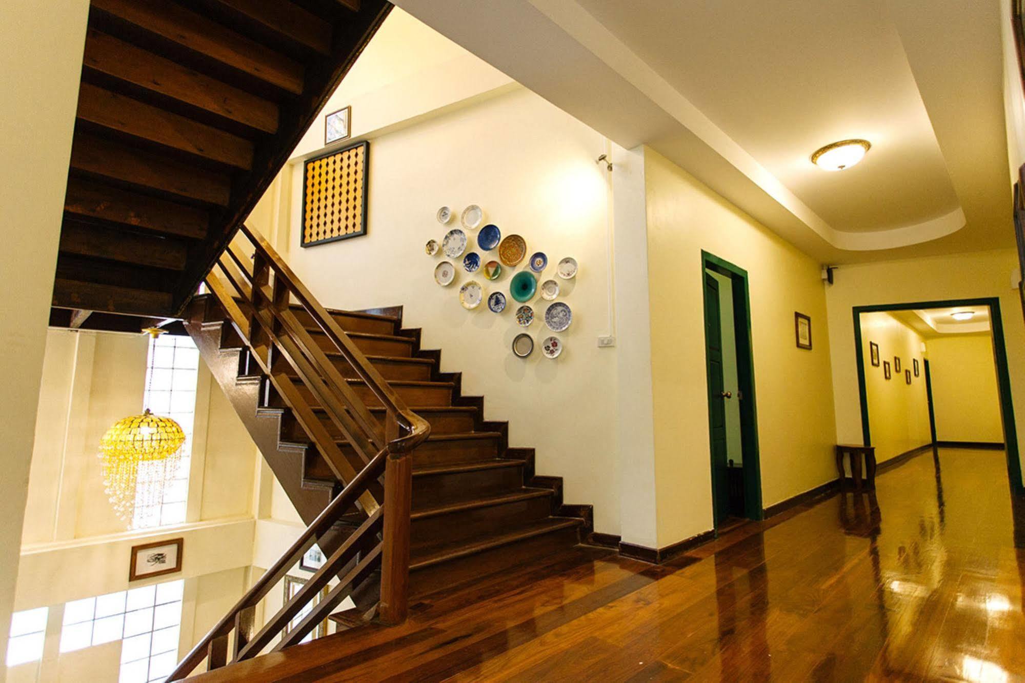 Srisomboon Hostel Trang Εξωτερικό φωτογραφία