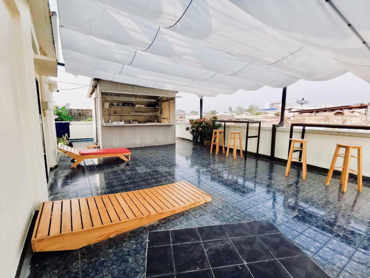 Srisomboon Hostel Trang Εξωτερικό φωτογραφία